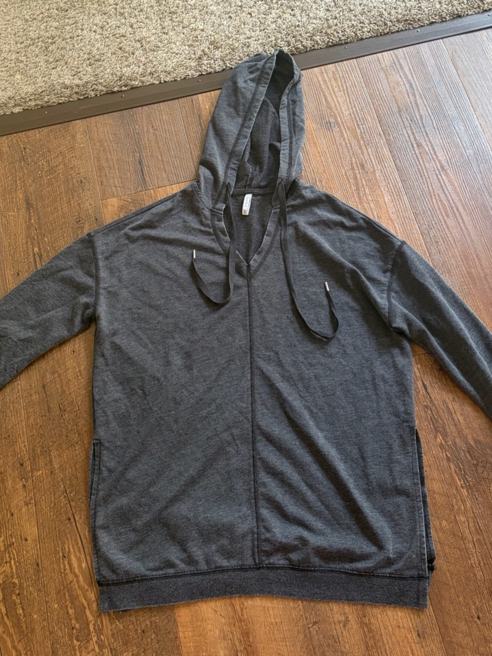 Women’s z supply  Gray Hooded Sweater Xs